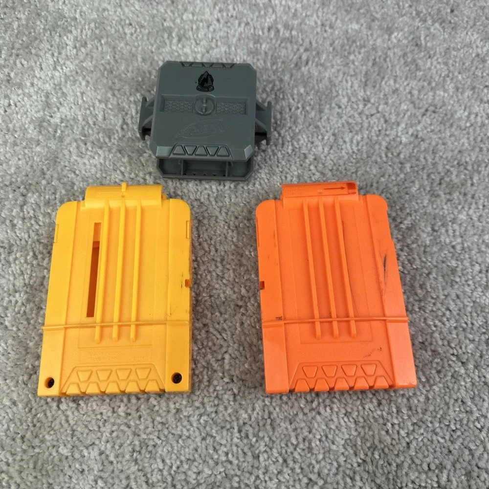 Genuine NERF N-Strike Flip Clip & 2‎ Magazines